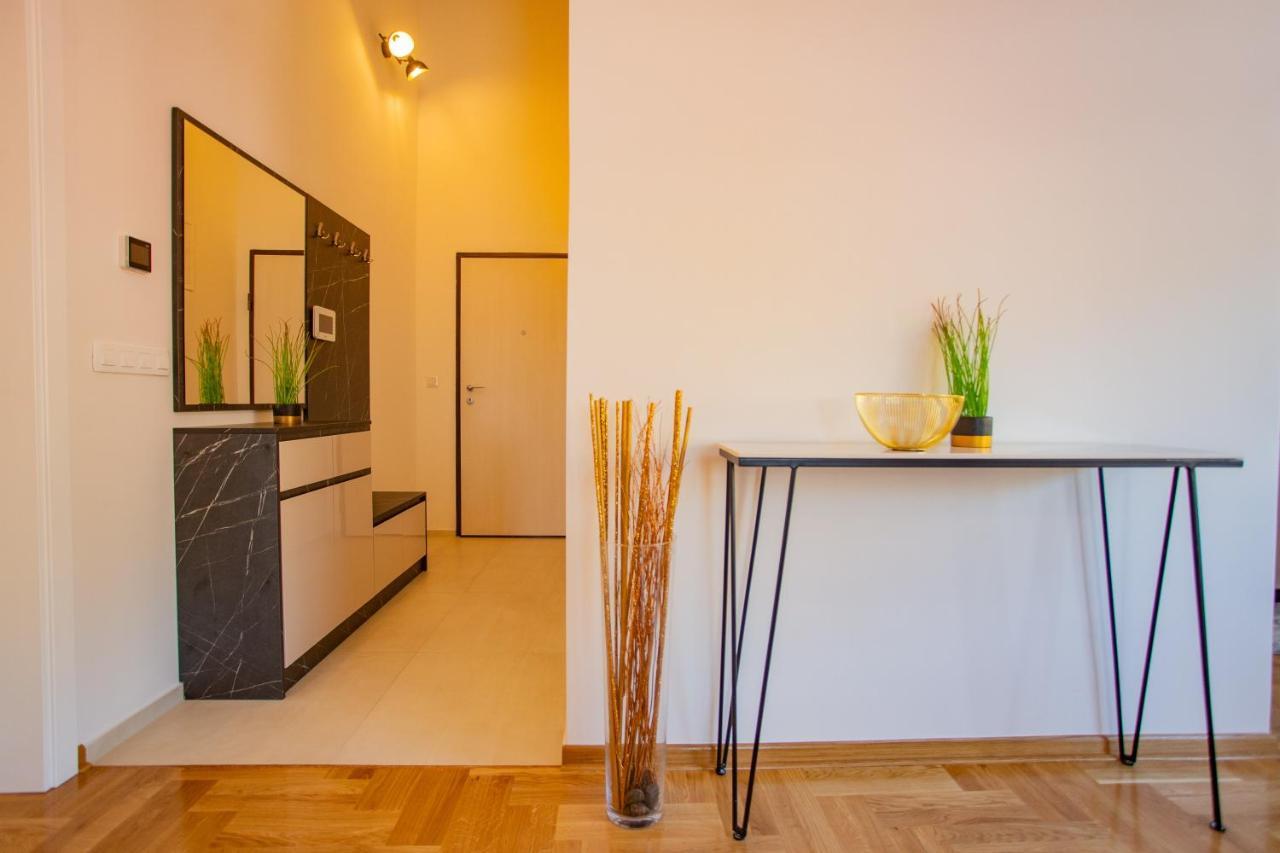 מוסטר Exclusive Penthouse Old Town With Sauna And Jacuzzi מראה חיצוני תמונה