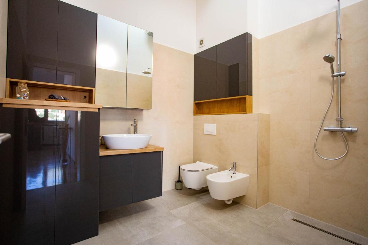 מוסטר Exclusive Penthouse Old Town With Sauna And Jacuzzi מראה חיצוני תמונה