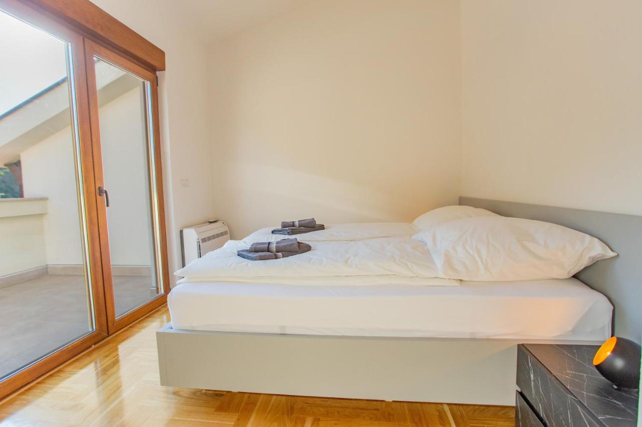 מוסטר Exclusive Penthouse Old Town With Sauna And Jacuzzi מראה חיצוני תמונה