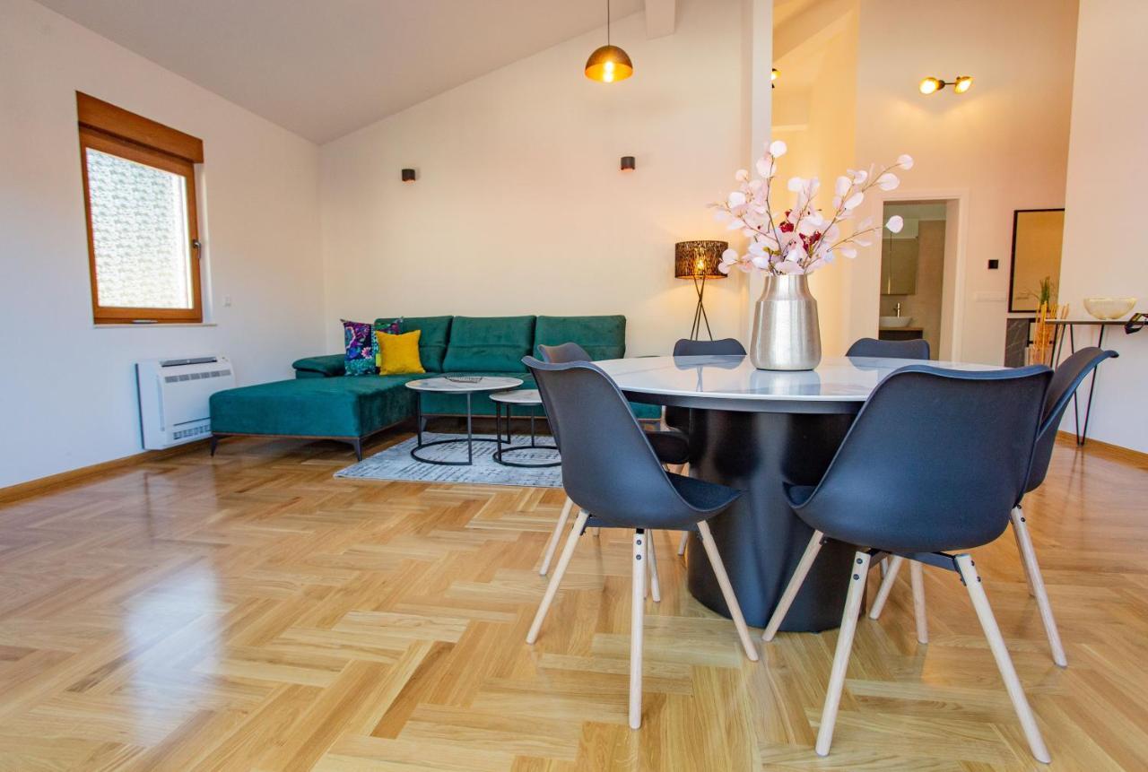 מוסטר Exclusive Penthouse Old Town With Sauna And Jacuzzi מראה חיצוני תמונה